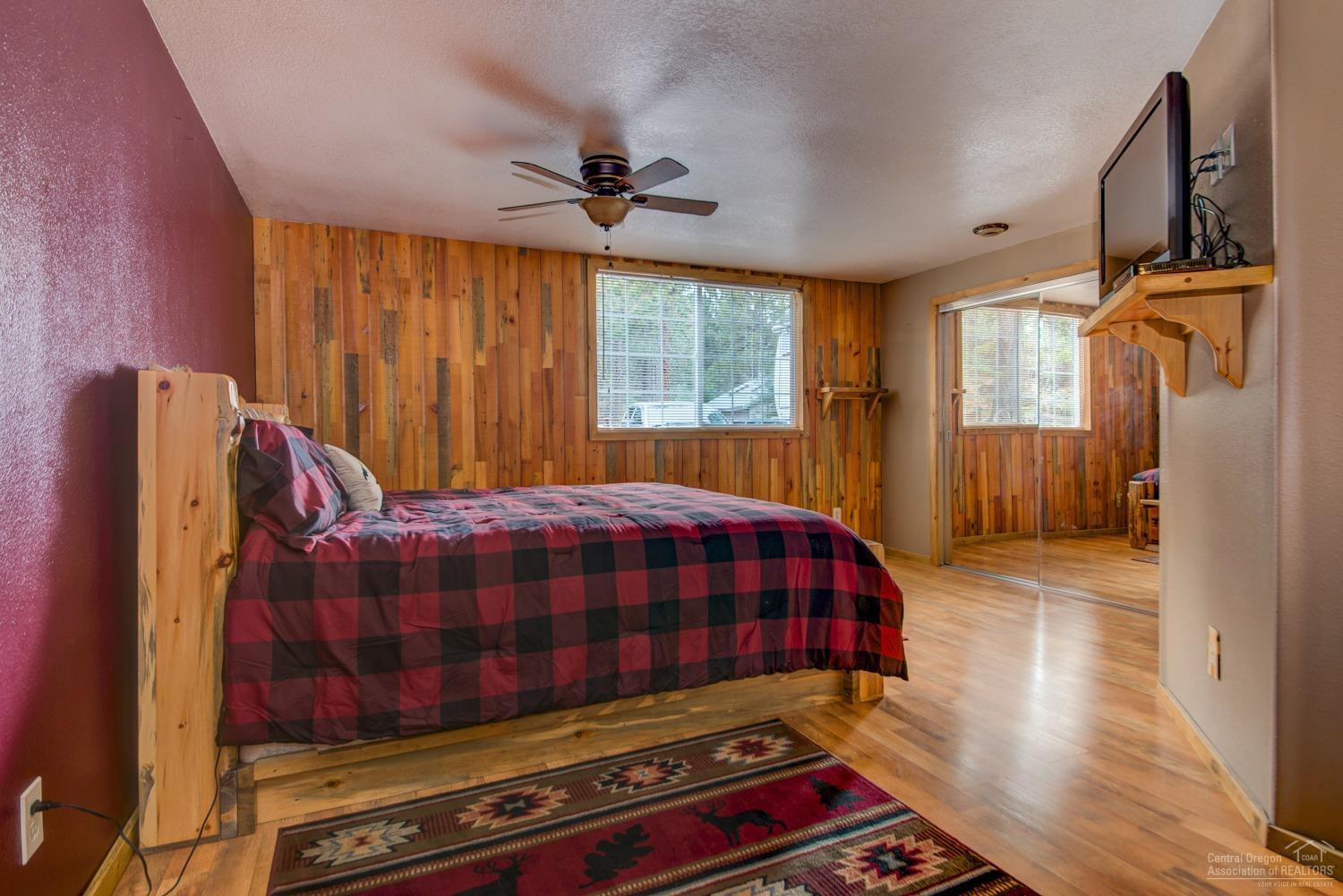 60070 Agate Road Bend, OR 97702 - Photo 9 of 23 Additional Photo