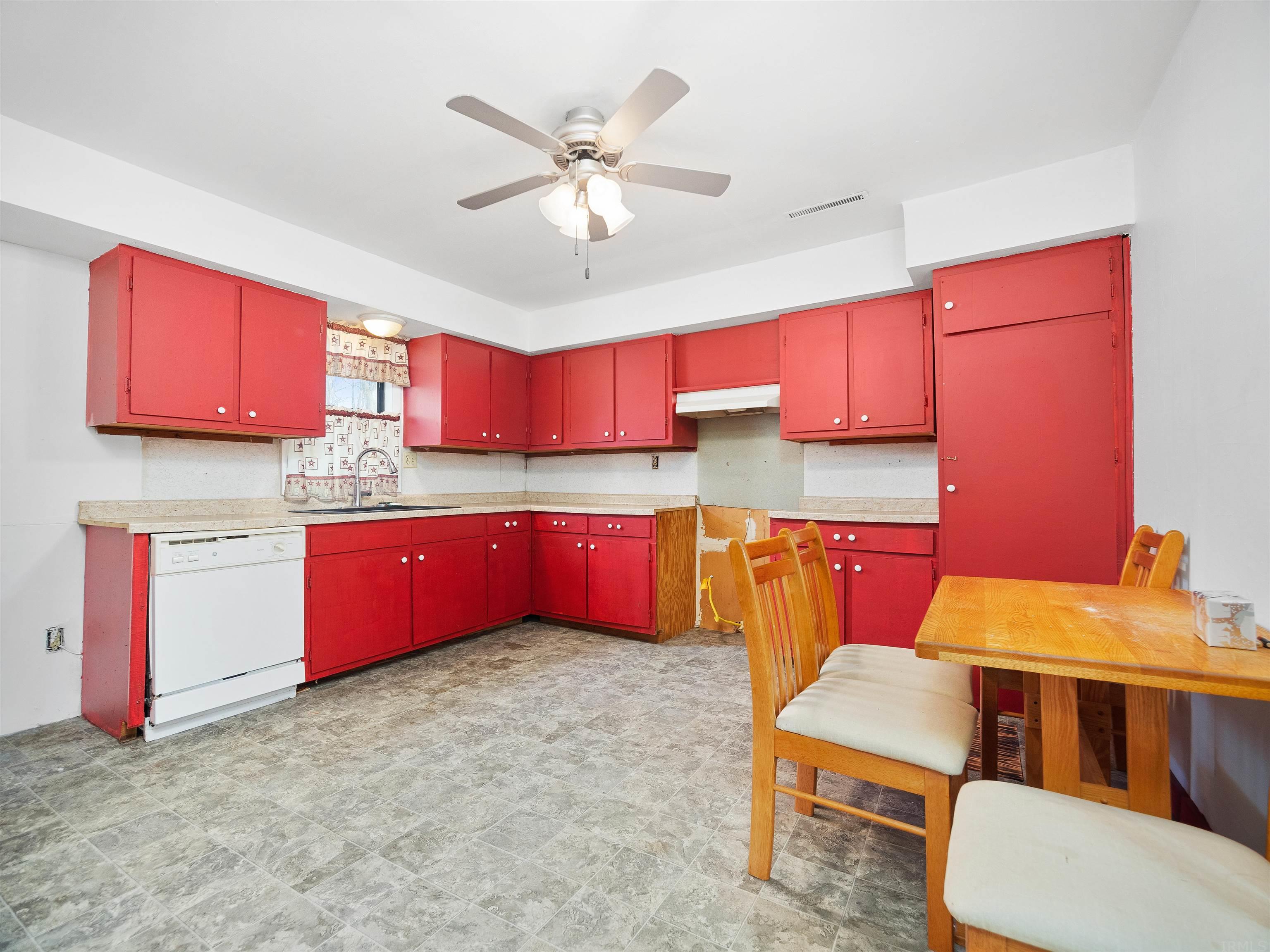 7270 North Jamestown Road Fremont, IN 46737 - Photo 2 of 26 Gallery Image 2