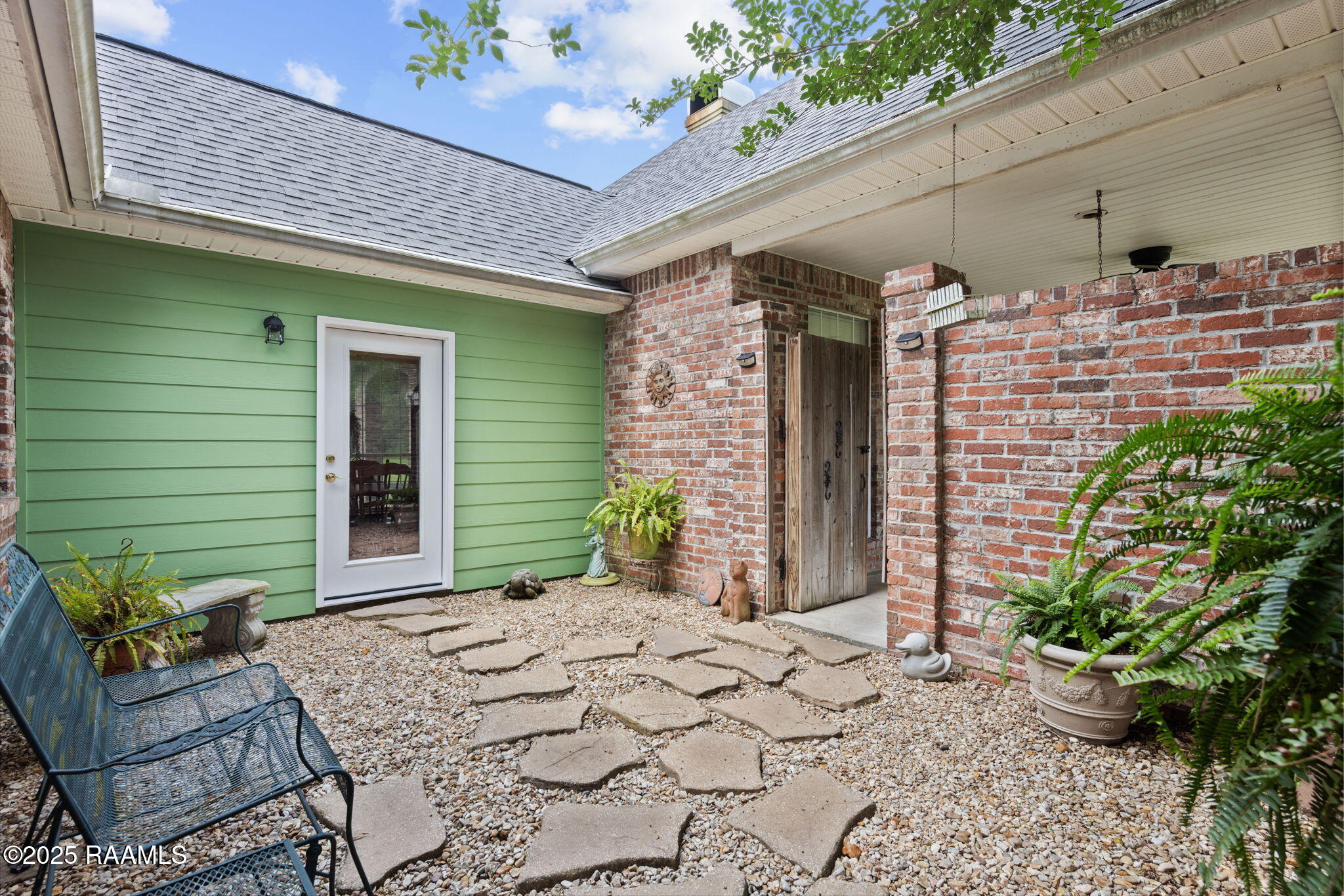 820 Malapart Road Lafayette, LA 70507 - Photo 29 of 40 29-web-or-mls-820 Malapart Rd-29