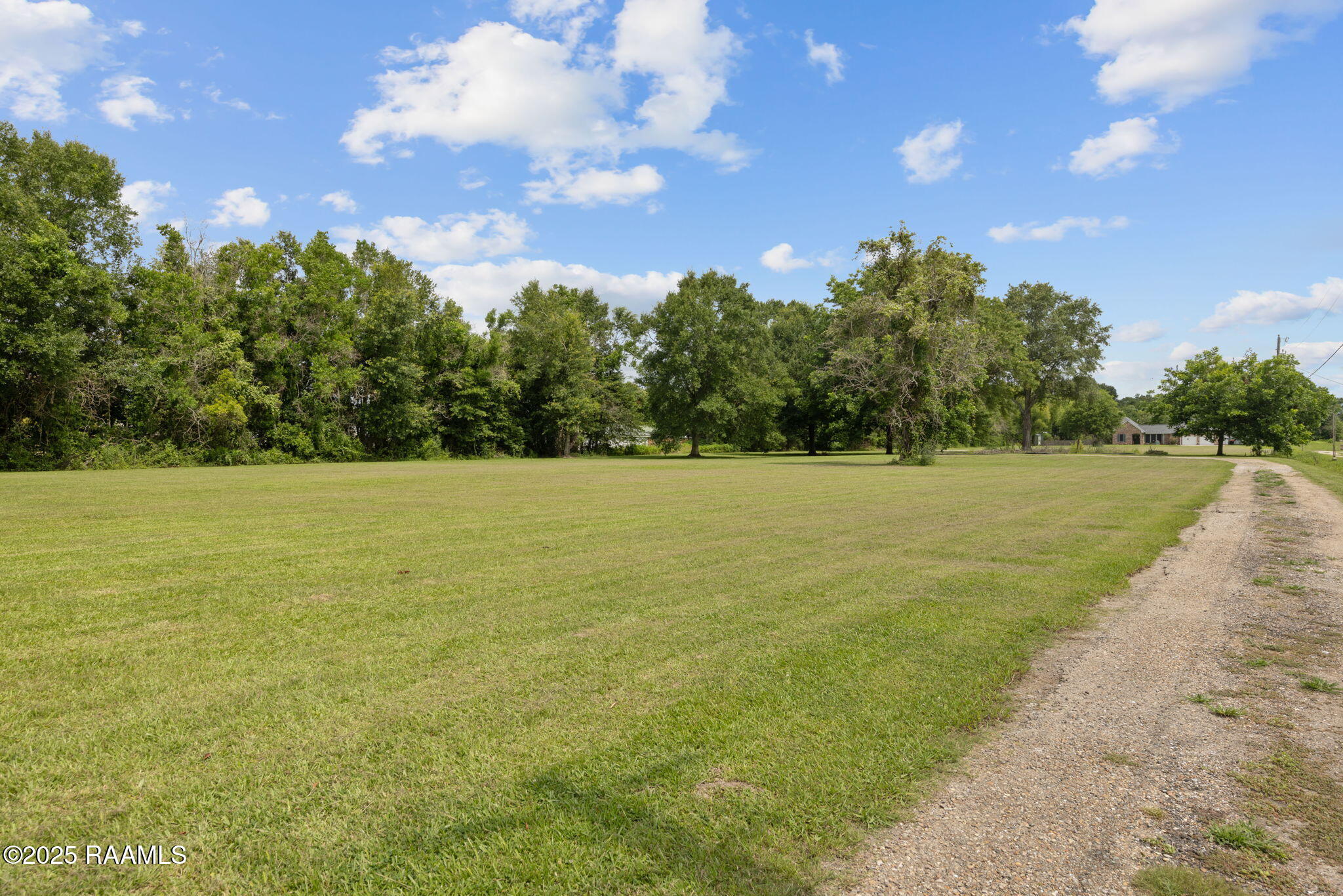 820 Malapart Road Lafayette, LA 70507 - Photo 4 of 40 4-web-or-mls-820 Malapart Rd-4