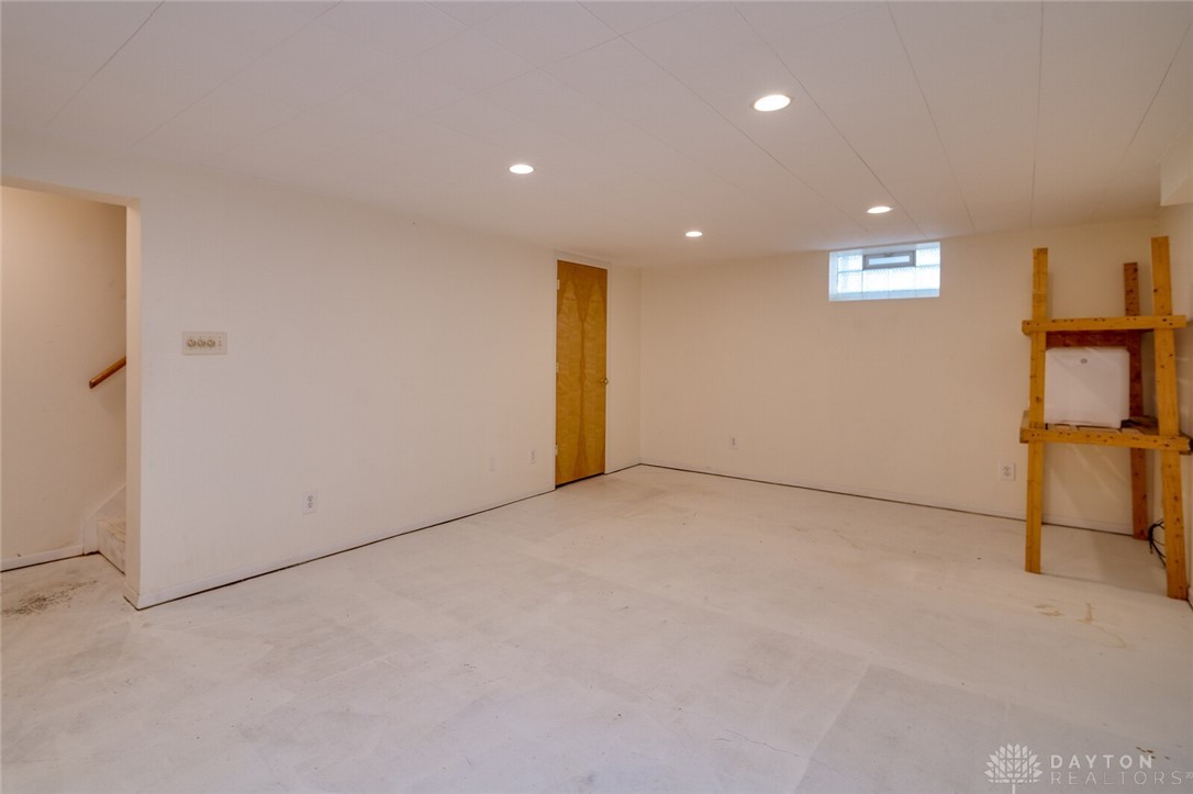 860 Peach Orchard Road Kettering, OH 45419 - Photo 35 of 43