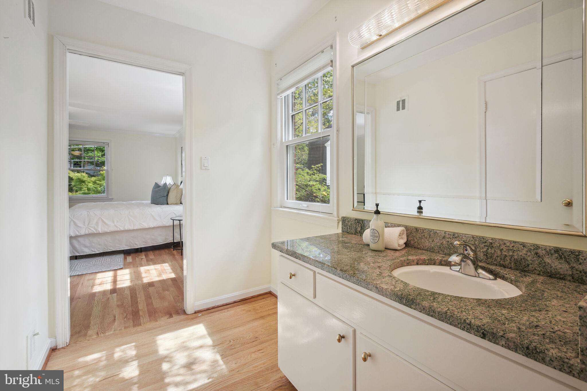 4206 Maple Terrace Chevy Chase, MD 20815 - Photo 36 of 53