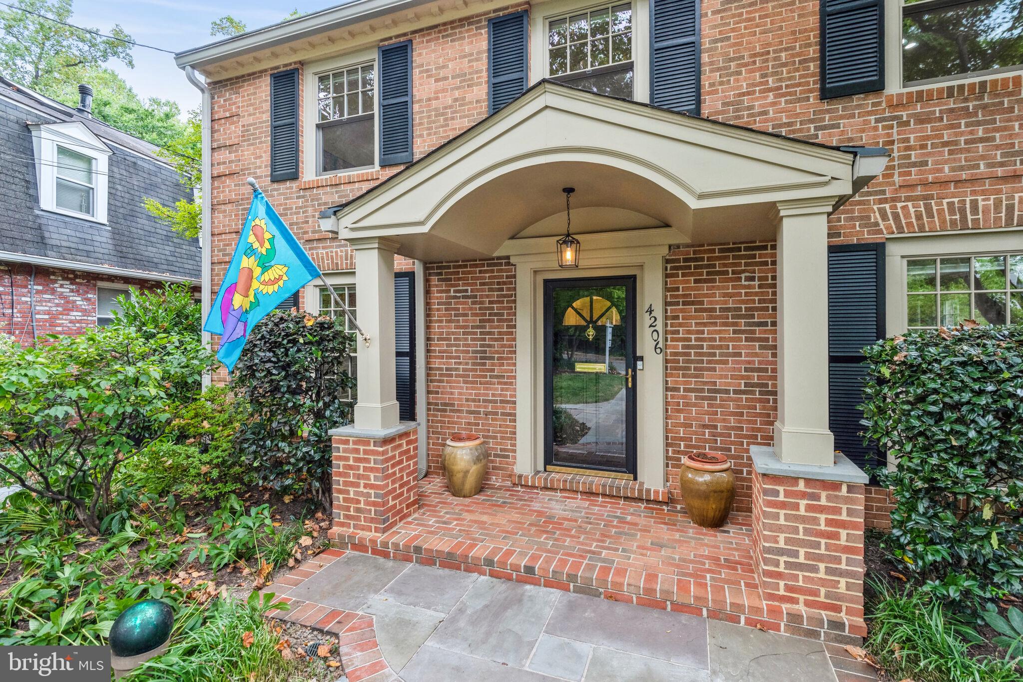 4206 Maple Terrace Chevy Chase, MD 20815 - Photo 4 of 53