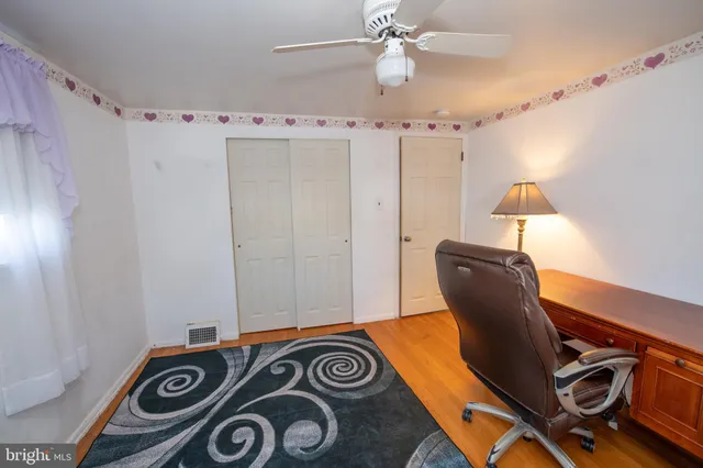 a view of workspace with fan