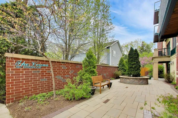 $650,000 | 1107 Greenleaf Avenue, Unit 3F, Wilmette, IL 60091