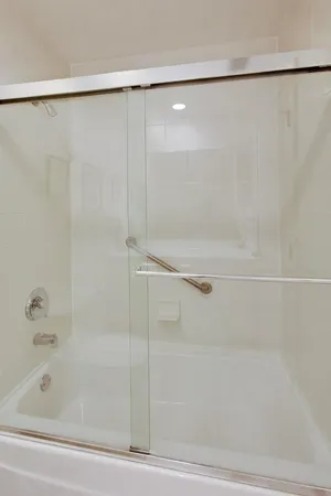 $650,000 | 1107 Greenleaf Avenue, Unit 3F, Wilmette, IL 60091