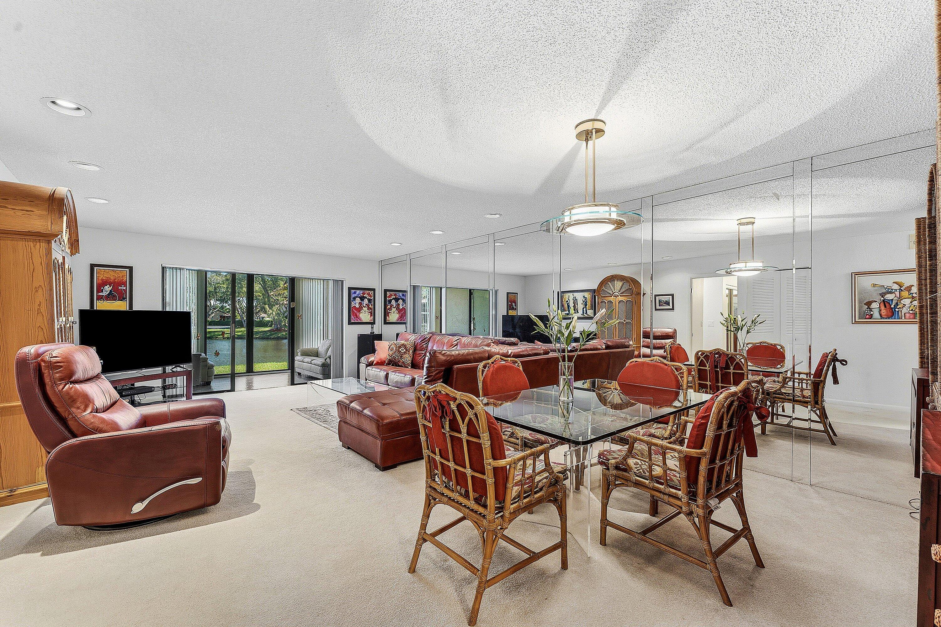 9283 Vista Del Lago, Unit G Boca Raton, FL 33428 - Photo 9 of 31 010-9283VistaDelLago-G-BocaRaton-FL-3342