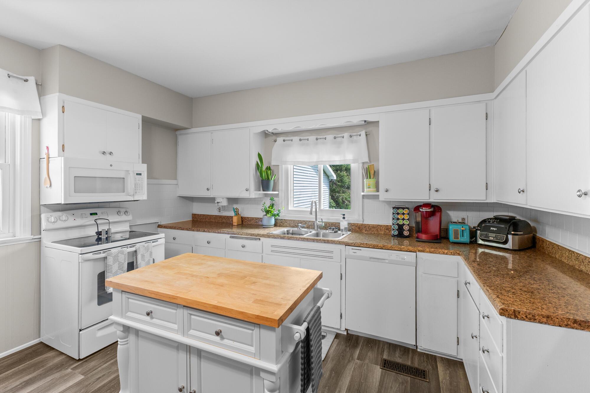 4154 Marion-Waldo Road Marion, OH 43302 - Photo 13 of 59 Kitchen