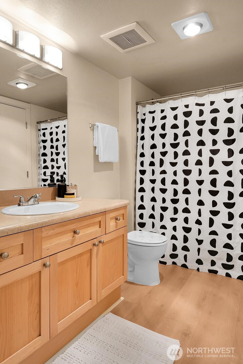 9805 Avondale Road Northeast, Unit K236 Redmond, WA 98052 - Photo 11 of 22