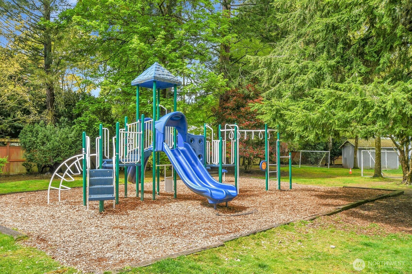 9805 Avondale Road Northeast, Unit K236 Redmond, WA 98052 - Photo 20 of 22