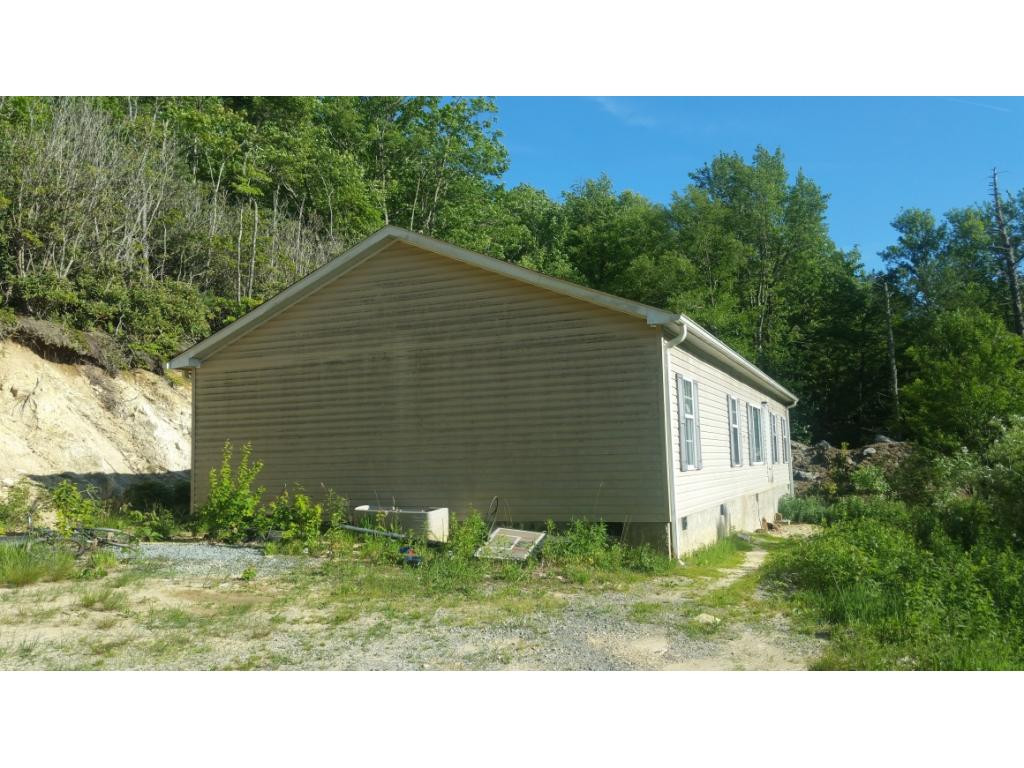 7700 Joe Poore Road Newland, NC 28657 - Photo 1 of 3 Photo 1