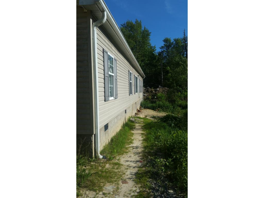 7700 Joe Poore Road Newland, NC 28657 - Photo 2 of 3 Photo 2