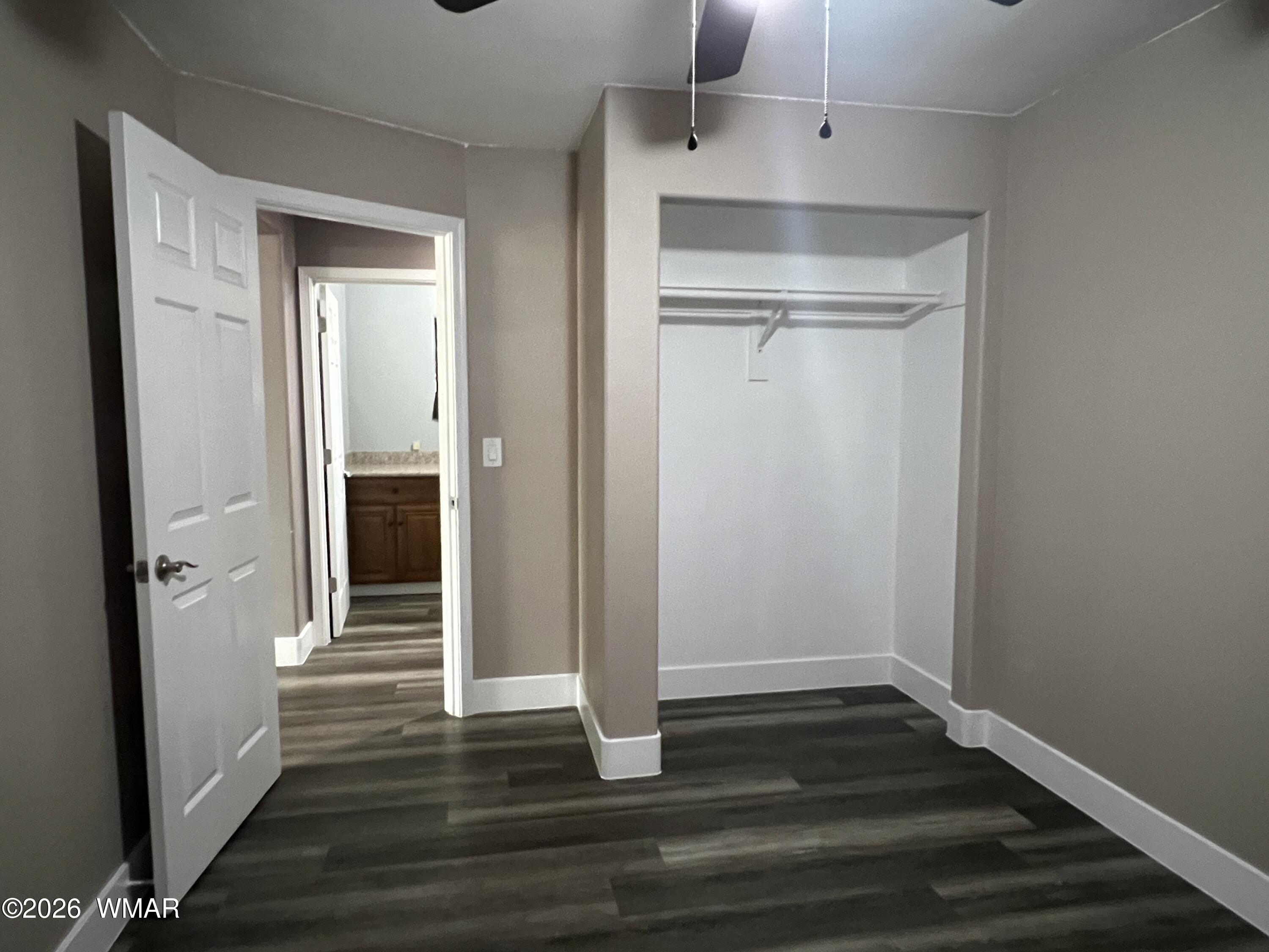 689 Old Woodruff Road Snowflake, AZ 85937 - Photo 14 of 40 Downstairs bedroom 1