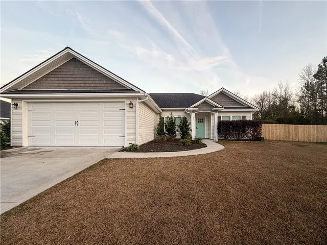 $295,500 | 17 Burnt Oak Circle, Brunswick, GA 31525