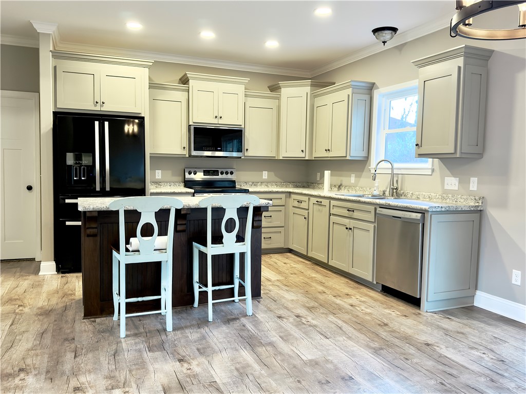 17 Burnt Oak Circle Brunswick, GA 31525 - Photo 7 of 35 kitchen view from dining area