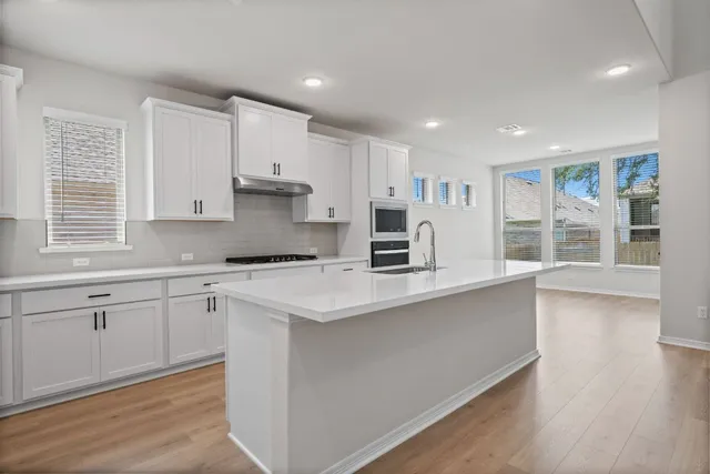 $524,000 | 337 Five Mile Crk Way, Kyle, TX 78640