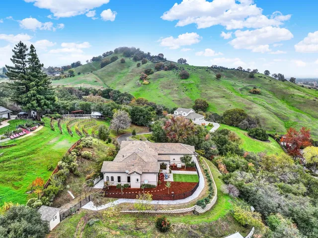 $1,499,000 | 216 Alta Mira Drive, Vacaville, CA 95688