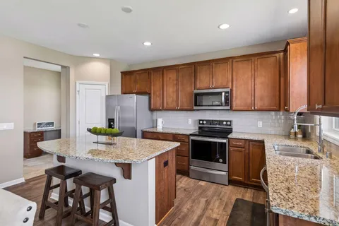 $565,000 | 9046 Meadows Drive, Victoria, MN 55386