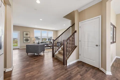 $565,000 | 9046 Meadows Drive, Victoria, MN 55386