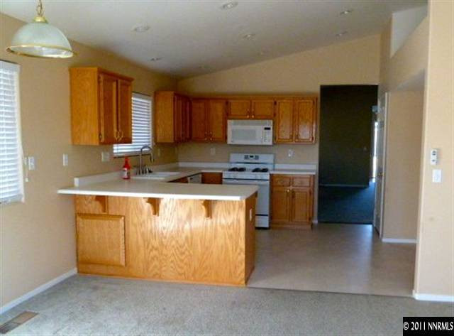 715 Fall Fernley, NV 89408 - Photo 4 of 7 Photo 4