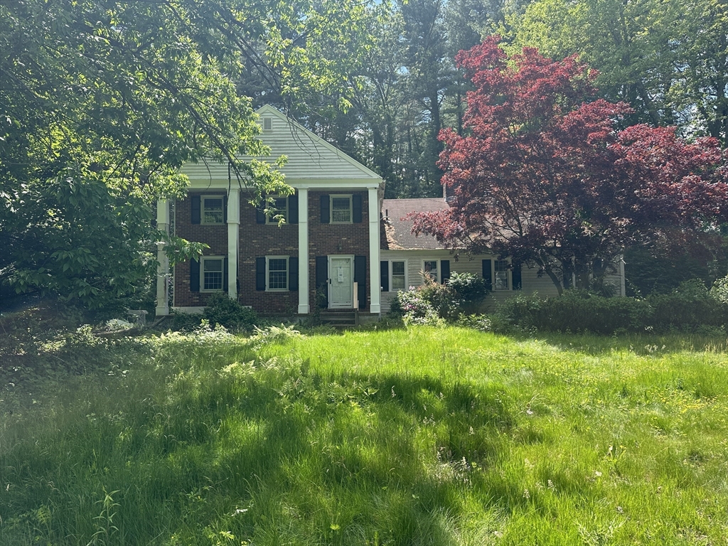 8 Pennock Road Chelmsford, MA 01824 - Photo 2 of 16