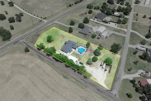 $635,000 | 840 Farm To Market Road 3133, Van Alstyne, TX 75495