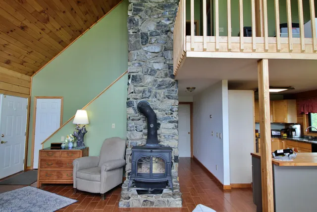 $845,000 | 8 Maynard Court, Grand Isle, VT 05458