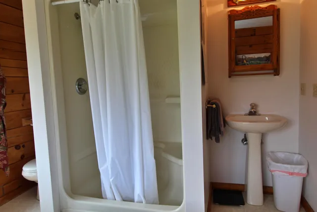 $845,000 | 8 Maynard Court, Grand Isle, VT 05458