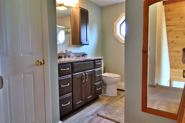 $845,000 | 8 Maynard Court, Grand Isle, VT 05458