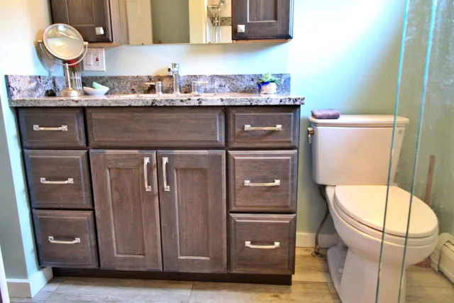 $845,000 | 8 Maynard Court, Grand Isle, VT 05458