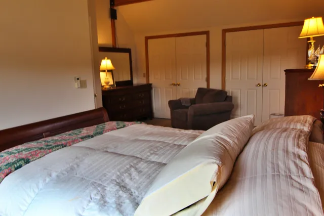 $845,000 | 8 Maynard Court, Grand Isle, VT 05458