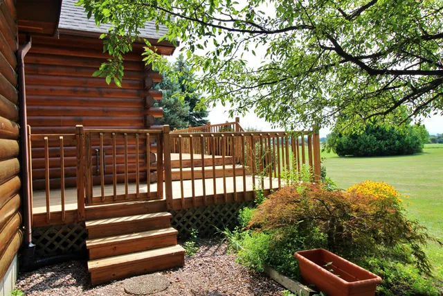 $845,000 | 8 Maynard Court, Grand Isle, VT 05458