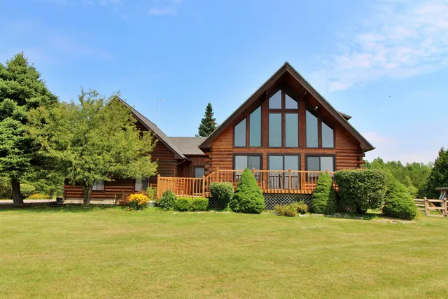 $845,000 | 8 Maynard Court, Grand Isle, VT 05458