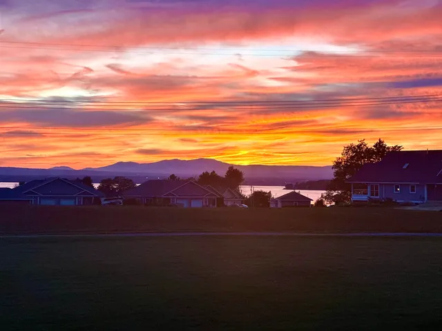 $845,000 | 8 Maynard Court, Grand Isle, VT 05458