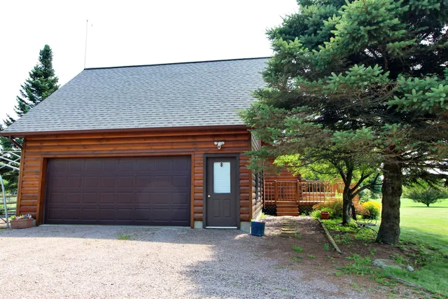 $845,000 | 8 Maynard Court, Grand Isle, VT 05458