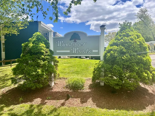 $1,850 | 9 Wyndover Woods Lane, Unit 23, White Plains, NY 10603