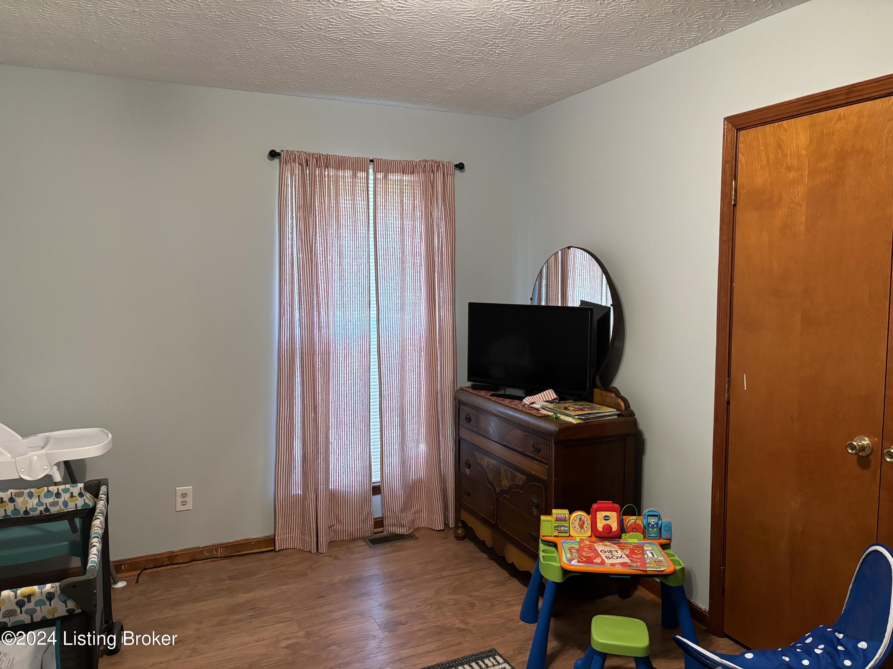 6188 South Property Road Pleasureville, KY 40057 - Photo 26 of 26 IMG_0614