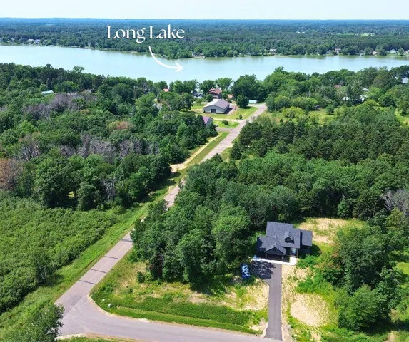 $605,000 | 27532 Dahlia Street Northwest, Isanti, MN 55040