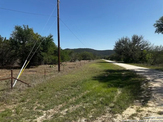 $625,000 | 698 North Khan Drive, Rio Frio, TX 78879