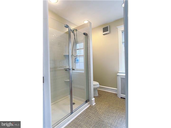 80 Academy Road Bala Cynwyd, PA 19004 - Photo 18 of 20 Master Bathroom