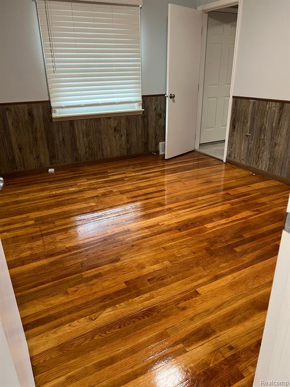 9351 Merriman Road Livonia, MI 48150 - Photo 5 of 14