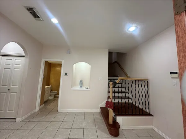 $2,450 | 7131 Harmony Cove, Houston, TX 77036