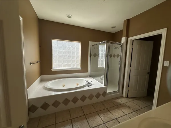 $2,450 | 7131 Harmony Cove, Houston, TX 77036