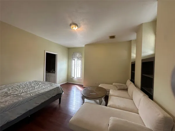 $2,450 | 7131 Harmony Cove, Houston, TX 77036