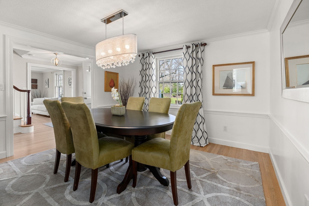30 Ivy Road Wellesley, MA 02482 - Photo 9 of 34 Gallery Image 9