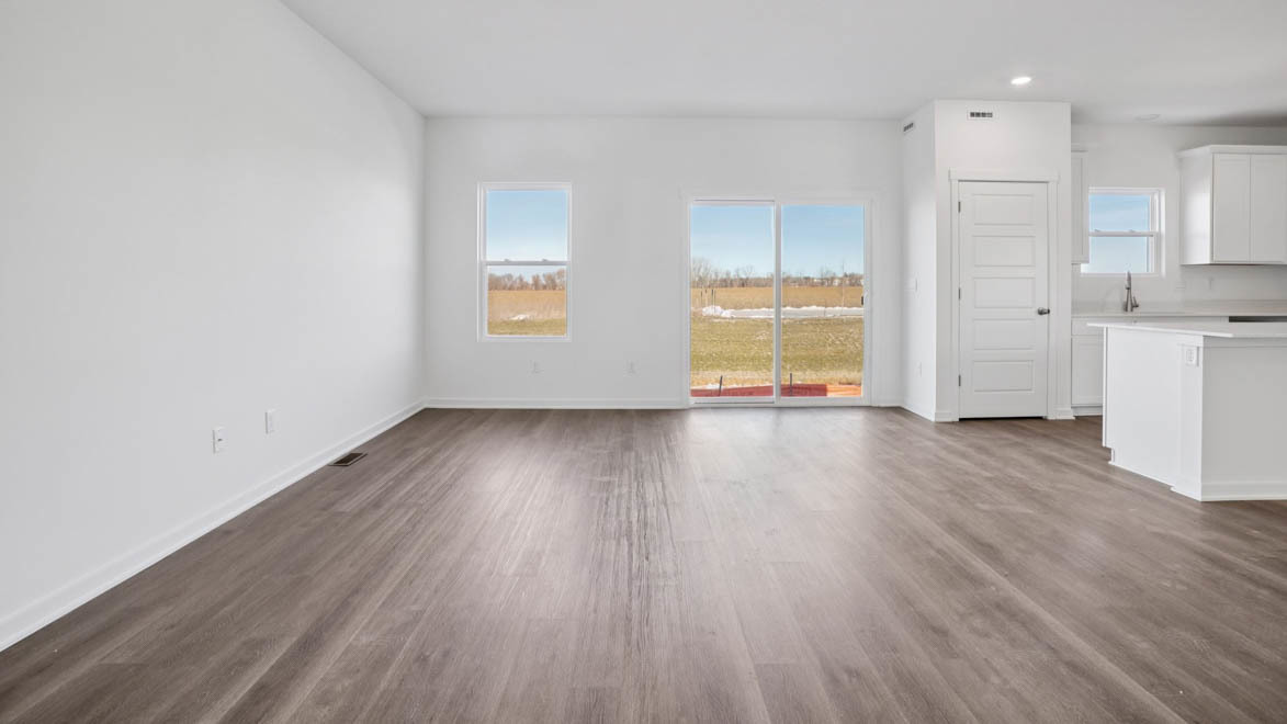 7076 Fair Oaks Road Racine, WI 53403 - Photo 5 of 42
