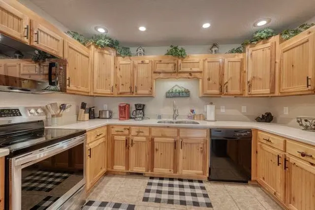 $395,000 | 3558 Riverfront Lane, Hiawassee, GA 30546