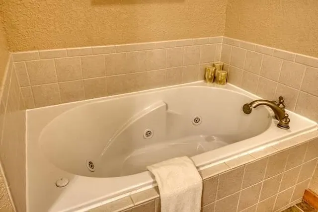 $395,000 | 3558 Riverfront Lane, Hiawassee, GA 30546