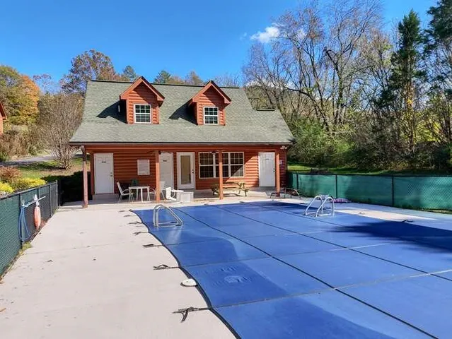 $395,000 | 3558 Riverfront Lane, Hiawassee, GA 30546