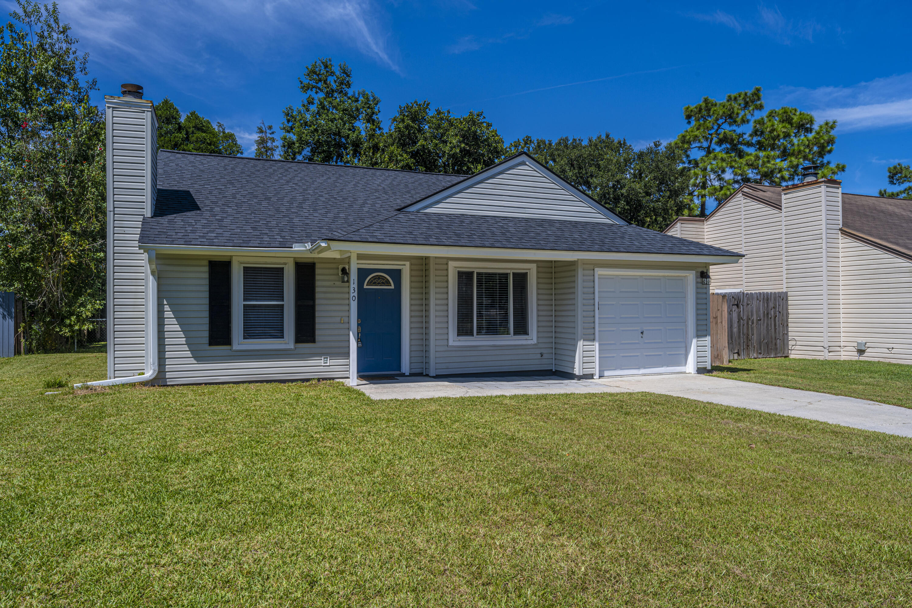 130 Lancashire Road Summerville, SC 29486 - Photo 1 of 29 DSC_9535